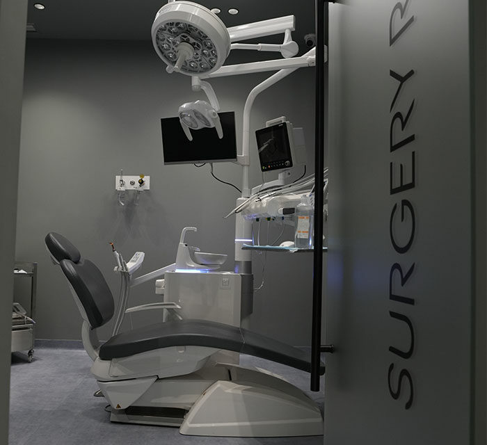 Impianti Zigomatici: La Soluzione Avanzata per Chi Ha Poco Osso Mascellare